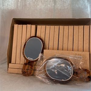 Mini Hand Mirror in Tortoise Brown & Black Color Perfect to Carry 🤎✨ 1 MIRROR